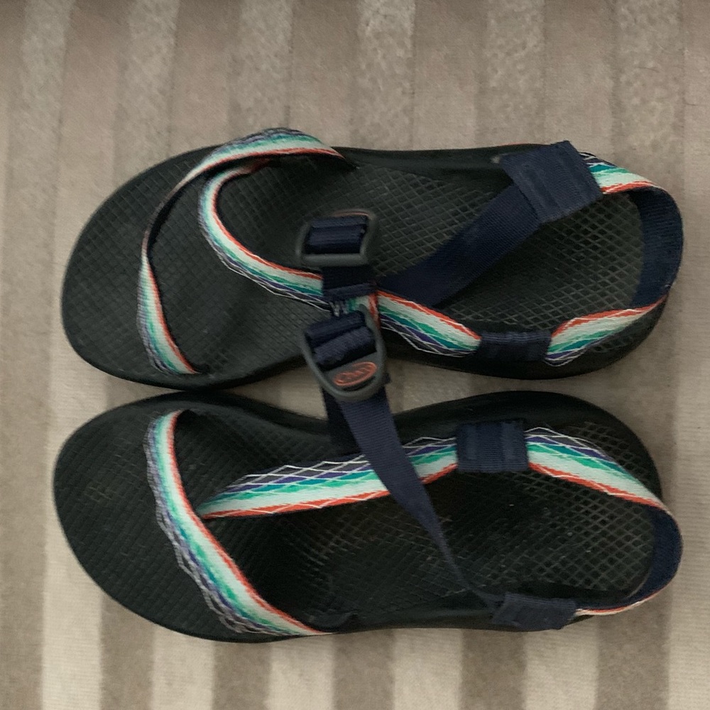 Rainbow Chaco Size 8 Wide Width